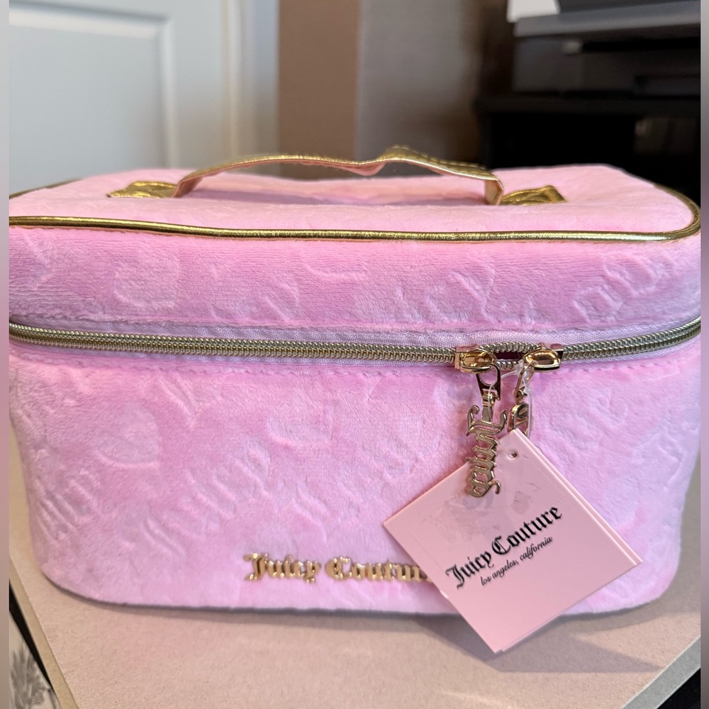 NWT Juicy Couture Pink and Gold Travel Cosmetic Bag - Picture 1 of 8